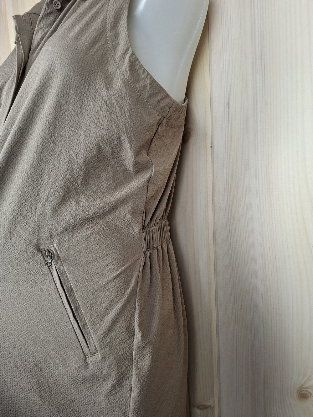 🍄3/50$🍄Lolë Momentum Shirt Dress - Sleeveless Stretch Taupe Size M - Picture 6 of 13